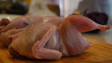 Ukraina zwiększyła eksport mięsa z kurczaków do UE wykorzystując lukę w prawie. "Kombinatorstwo"