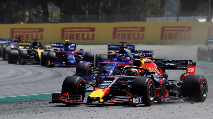 Formuła 1: Szef Red Bulla chce testować w Barcelonie