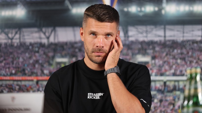 Łukasz Podolski podpisał kontrakt z Górnikiem Zabrze. "Pokazałem, że dotrzymuję słowa"
