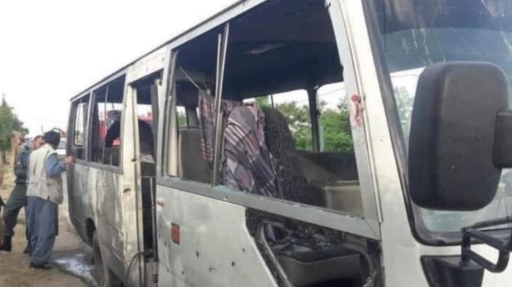 Afganistan. Wybuch autobusu z wykładowcami. Trzy osoby nie żyją, 15 jest rannych