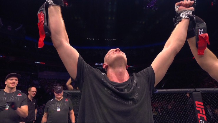 UFC: Wzruszony Struve rzucił rękawice po walce! "To odpowiedni moment"