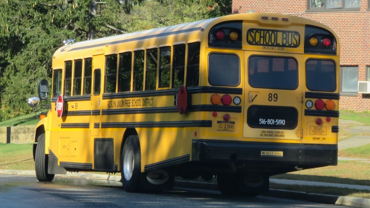 Chłopiec ukradł szkolny autobus i wybrał się na przejażdżkę