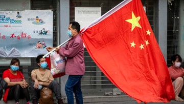 Dyskryminacja obcokrajowców w Chinach. Ludzie boją się "wirusa cudzoziemców"