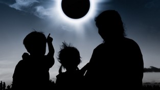 22.08.2017 12:04 Tak piękne było zaćmienie Słońca. Zobacz je z Ziemi, nieba i kosmosu