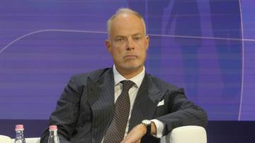 Węgierski minister zachwala Rosję.