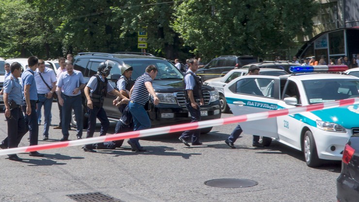Zaatakował komisariat, zabrał broń i zabił policjantów. Operacja antyterrorystyczna w Kazachstanie