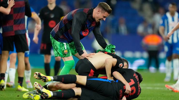 Barcelona nie poszła spać! Święto na ulicach