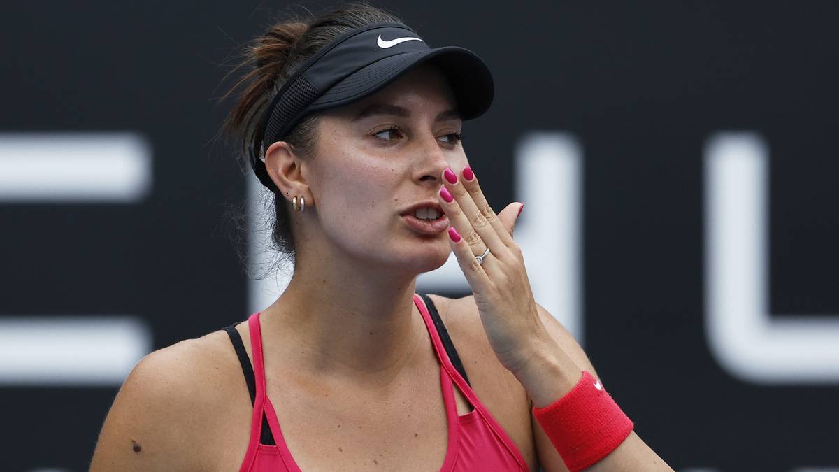 Tenisistka Qinwen Zheng podczas meczu Australian Open.