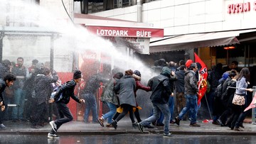 Demonstracja w Stambule. Policja użyła gazu łzawiącego i armatki wodnej