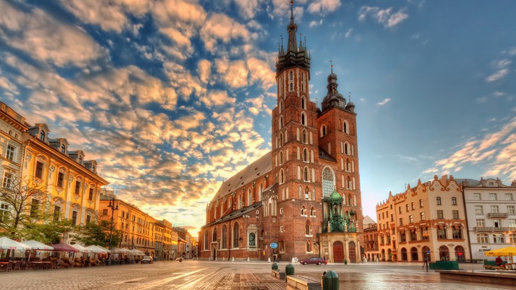 Władze Krakowa proponują: Stare Miasto bez ulotek i niektórych reklam