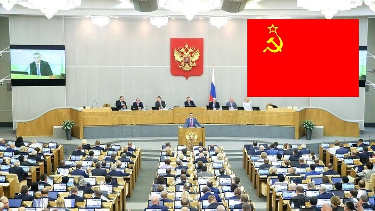 Media: w Rosji zaproponowano przywrócenie flagi państwowej z czasów ZSRR