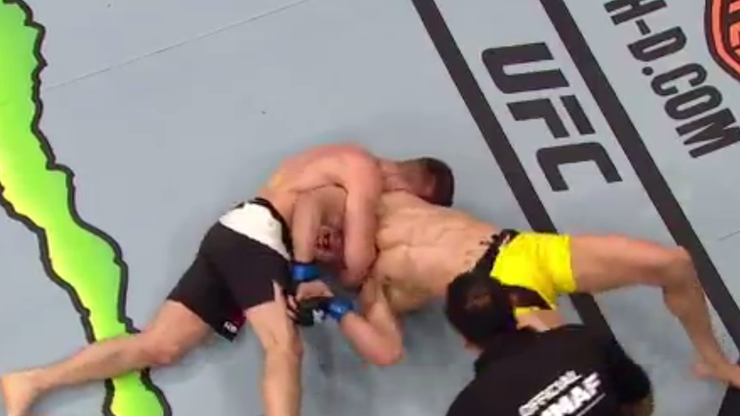 Held: Jest mi bardzo wstyd...