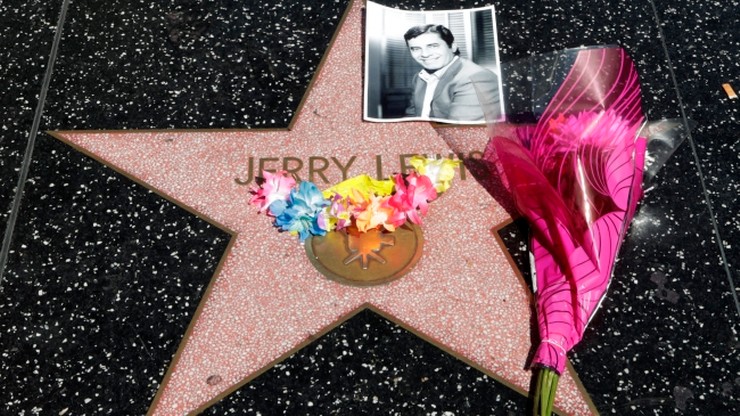 Zmarł aktor, piosenkarz, komik i artysta estradowy Jerry Lewis