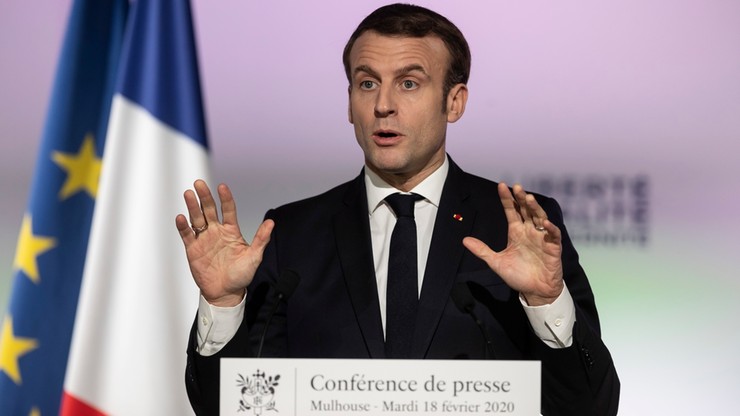 "Le Monde": Macron nie chce stygmatyzować muzułmanów