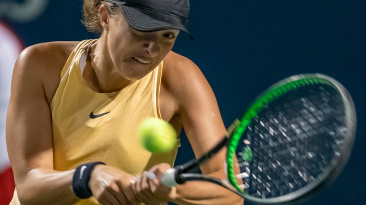 WTA w Toronto: Świątek przegrała z Osaką po wyrównanej walce