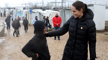 Angelina Jolie w obozie dla uchodźców