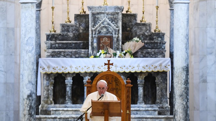 "Terroryzm i śmierć nie mają ostatniego słowa". Papież w irackim Karakosz, zniszczonym przez ISIS