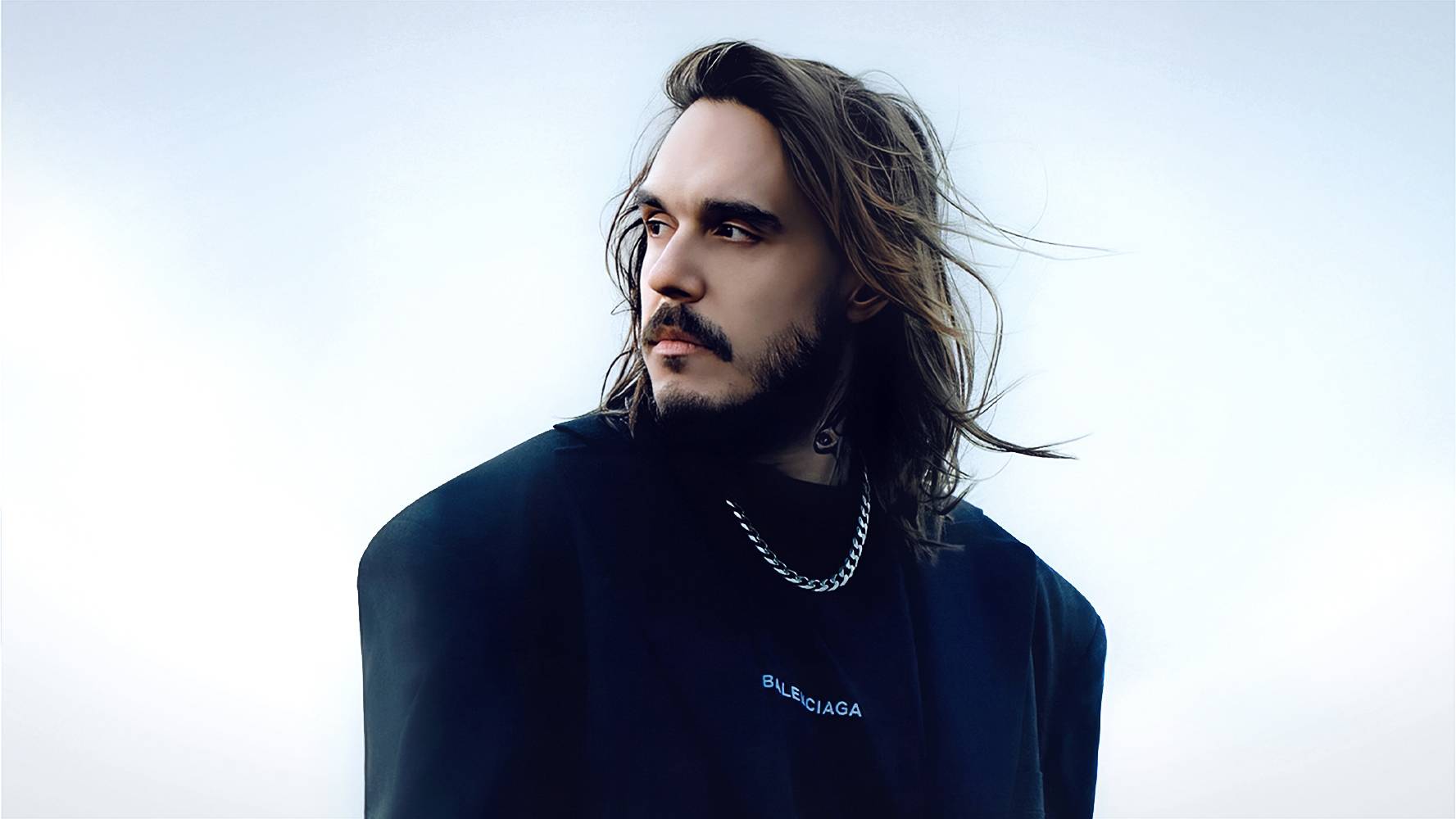 „Rozgrzewali, podpowiadali”. Miuosh o dwójce jurorów show