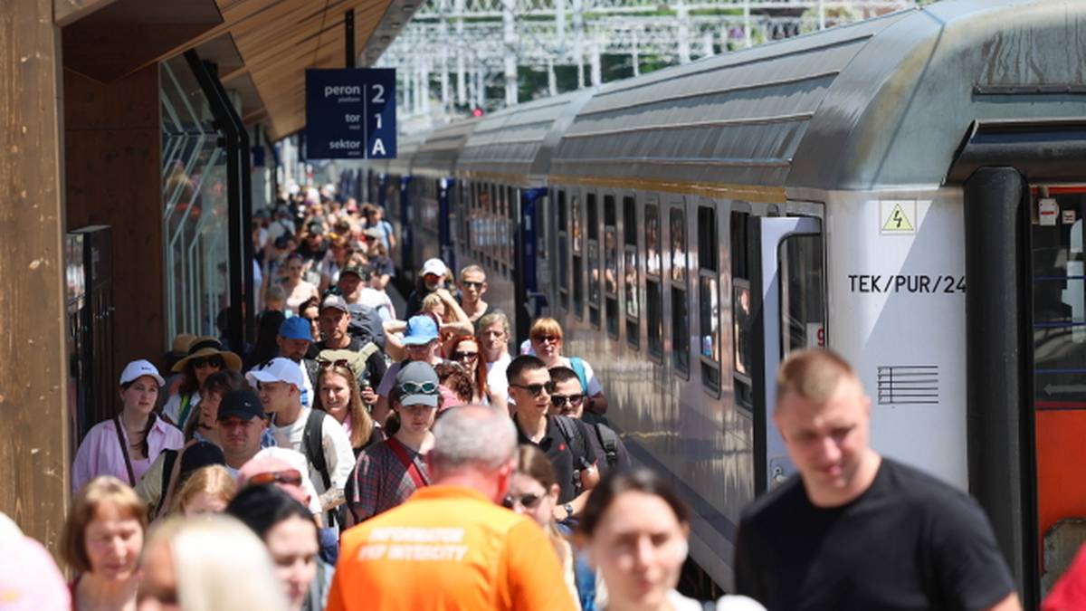 Pogoda paraliżuje kolej. Odwołano dziesiątki pociągów