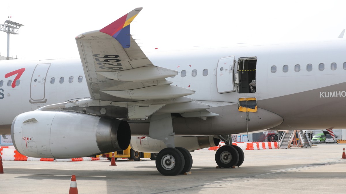 Korea Południowa: Drzwi w samolocie otworzyły się w trakcie lotu