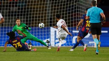 Obrońcy tytułu lepsi w hicie LM! Lewandowski bez gola, Szczęsny bez czystego konta