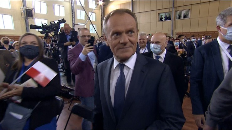 Wyrok TK ws. wyższości prawa krajowego. Donald Tusk wzywa na Plac Zamkowy. "Możemy ich zatrzymać"