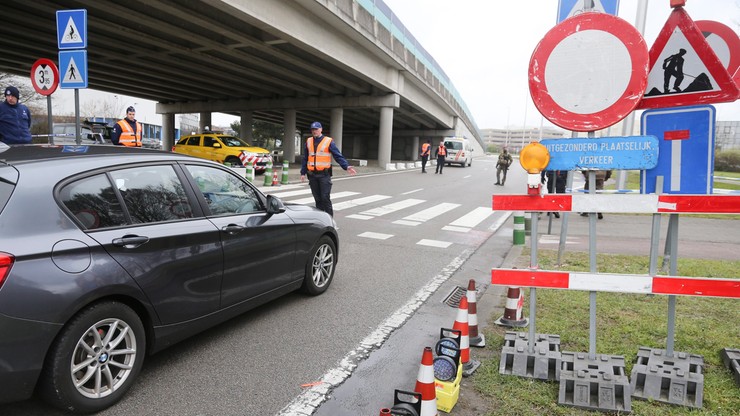 Belgia: zarzuty dla trzeciego mężczyzny za przygotowywanie ataku we Francji