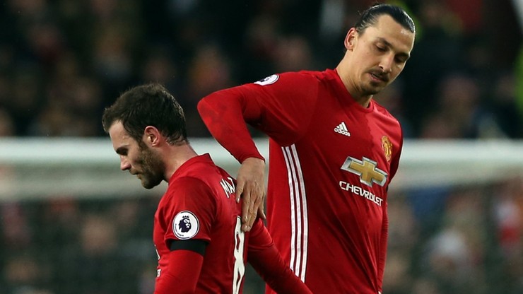 Ibrahimović wciąż zwleka i trzyma Manchester United w niepewności