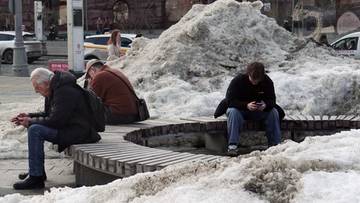Rosjanie giną pod zwałami śniegu. "Uprzedźcie swoje dzieci!"
