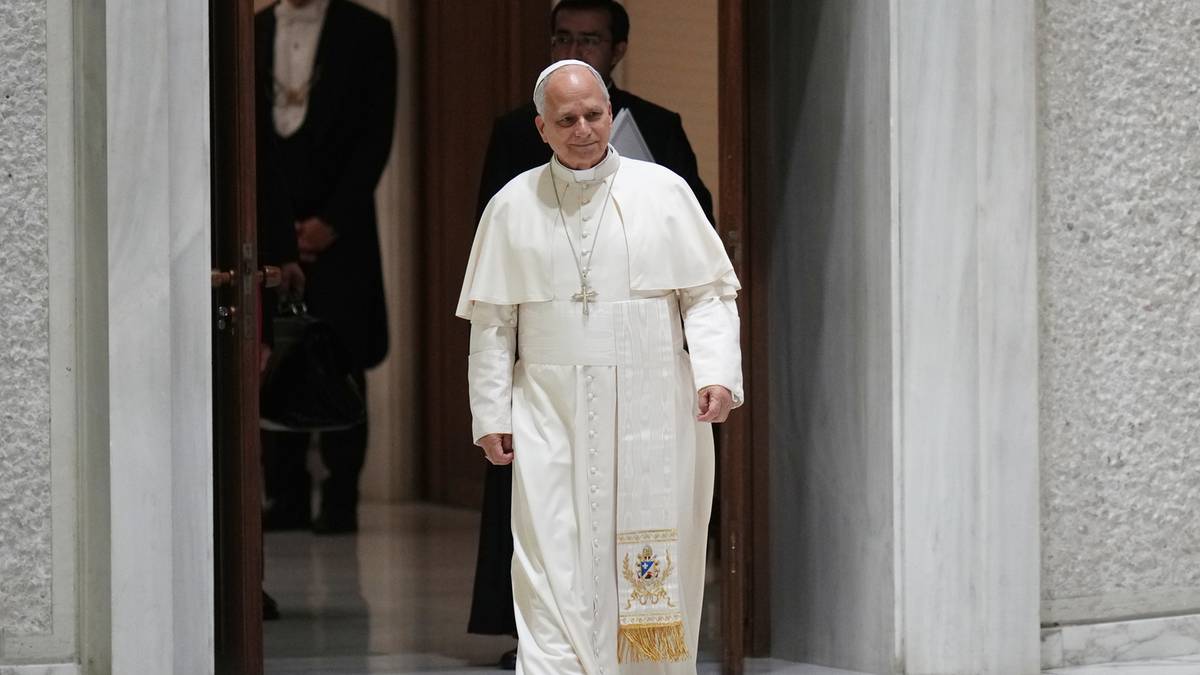 "Z bólem śledzę rozwój wydarzeń". Papież apeluje ws. Ukrainy