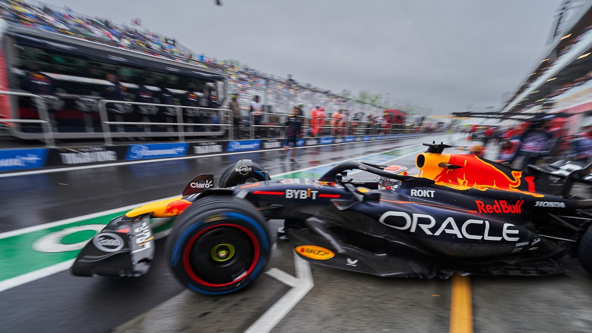 Max Verstappen wins qualifying for the Canadian Grand Prix