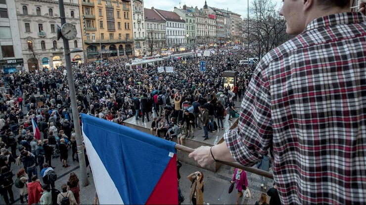 Antyrządowe demonstracje w Czechach. Protestujący wzywali premiera do rezygnacji
