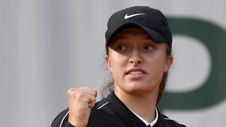 French Open: Świątek z awansem do 3. rundy! Piękny prezent na "osiemnastkę"
