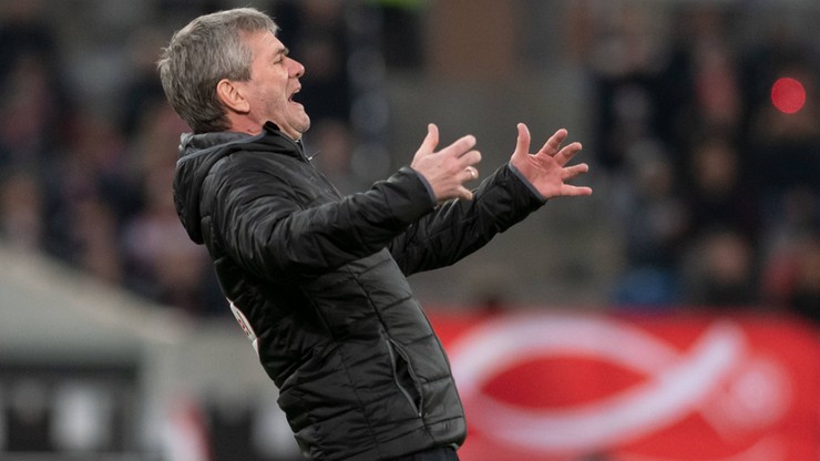 Bundesliga: Klub reprezentanta Polski zwolnił trenera