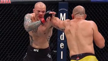 UFC: Teixeira rozbił Smitha i dąży do walki o tytuł w wadze Błachowicza