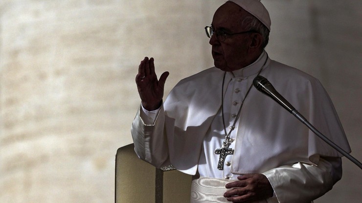 Papież: kiedy rząd nie jest uczciwy, próbuje zniesławić przeciwników