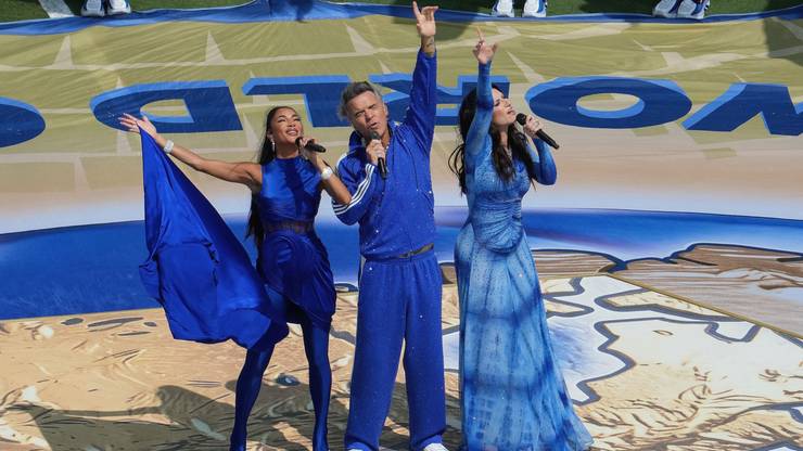 Nicole Scherzinger, Robbie Williams i Laura Pausini