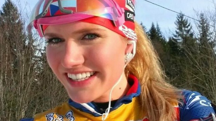 Zaskakujące zdjęcie pięknej biathlonistki. Pokazała... "pawiani tyłek"