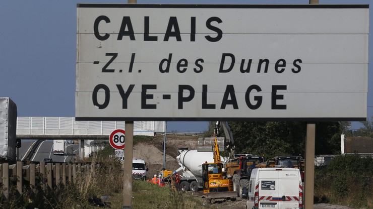 Francja: nie będzie ośrodków dla migrantów w małych miejscowościach