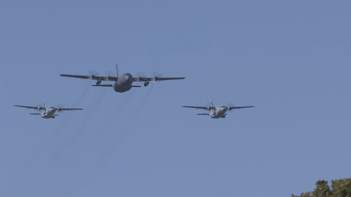 Samoloty transportowe Hercules i CASA