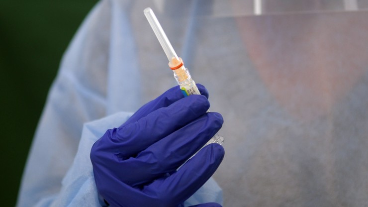 Koronawirus. KE zatwierdziła umowę z CureVac na zakup 225 mln szczepionek