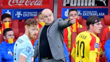 Trener Korony Kielce ostro o sytuacji w klubie. "To niedorzeczne i niezrozumiałe"