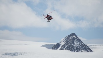 Siedem osób zginęło w wypadku helikoptera w górach. Wśród ofiar minister turystyki Nepalu