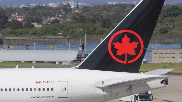 Zarząd linii lotniczych Air Canada zwróci premie wypłacone w czasie pandemii