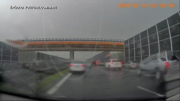Korek na A4. Kierowcy zatrzymali się pod wiaduktem by chronić auta