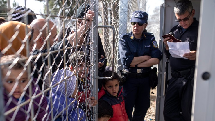 ONZ ostrzega: Europie grozi chaos z powodu zamykania granic