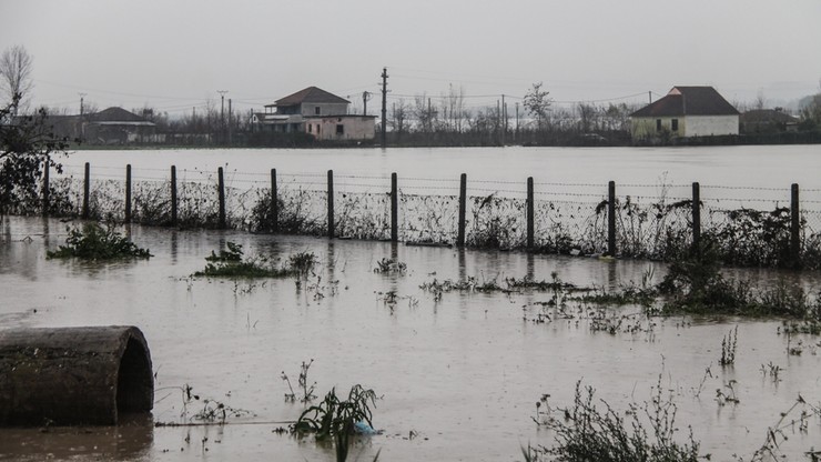 Potężna powódź w Albanii. Nie żyje jedna osoba