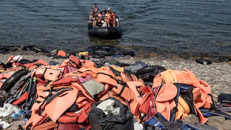 Włochy: ok. 2300 migrantów przypłynęło jednego dnia z wybrzeży Afryki