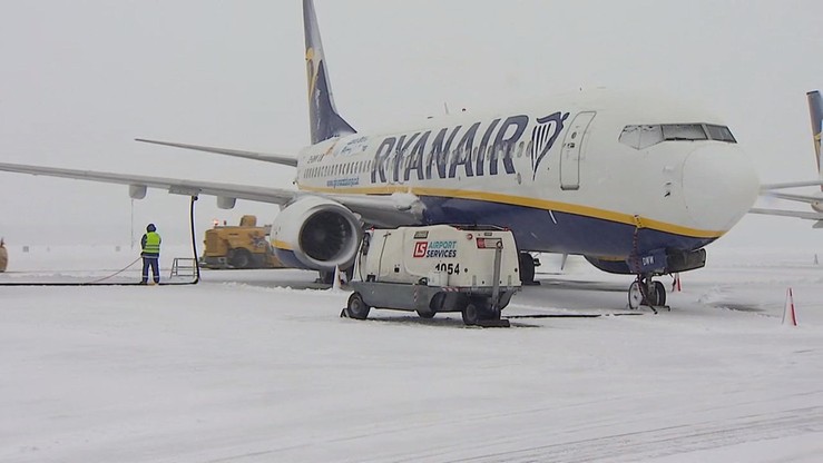 PLL LOT złożyły do UOKiK skargę na lotnisko w Modlinie. Chodzi o warunki, na jakich działa Ryanair