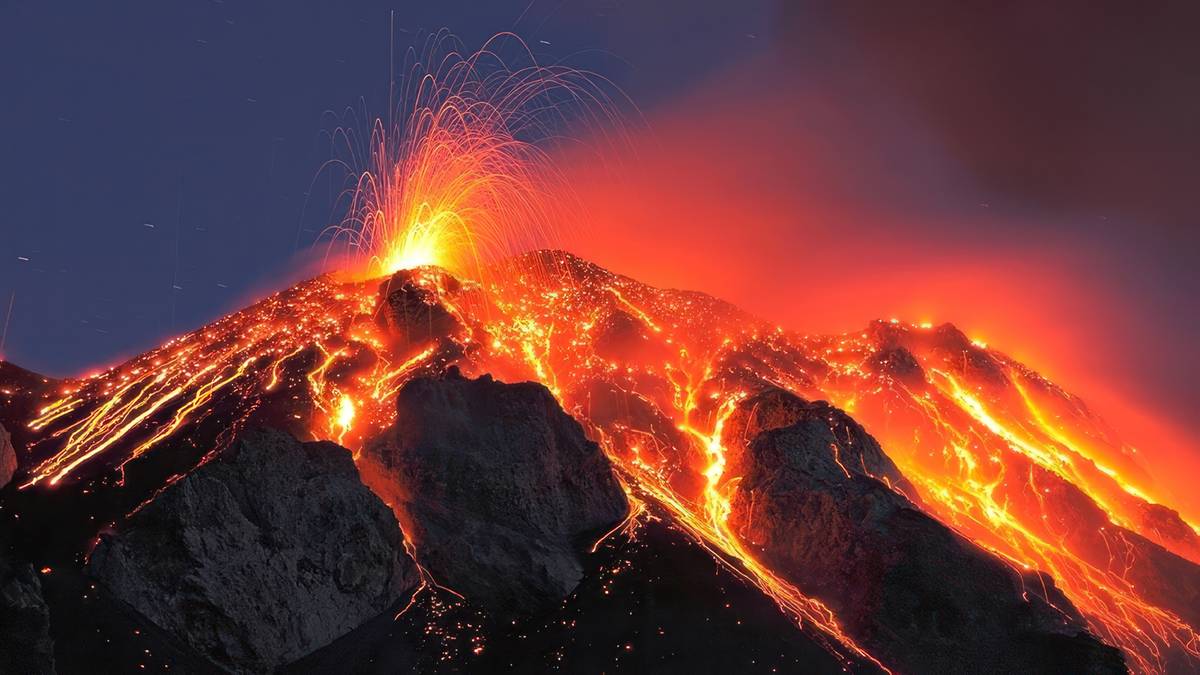 Erupcje czterech wulkanów. Fot. Pixabay.